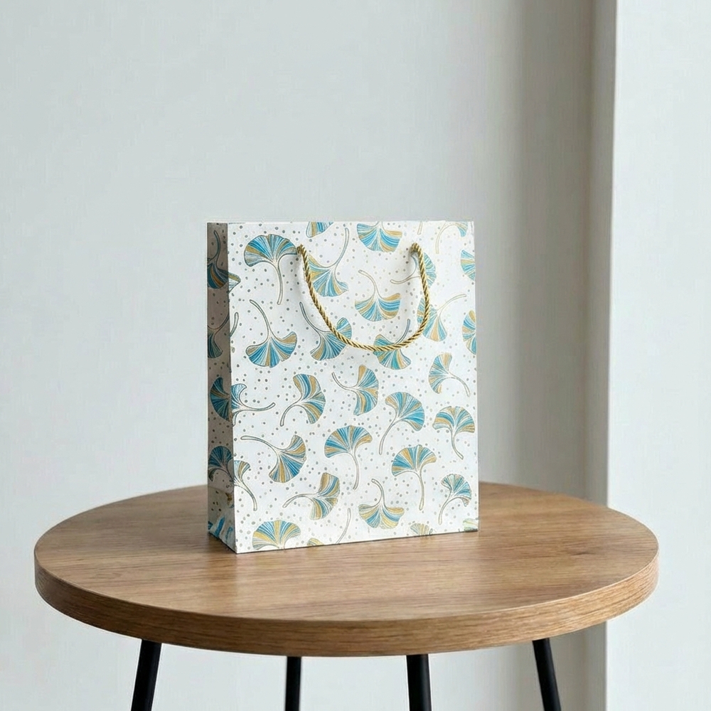 Пакет подарочный #6 26*32 см